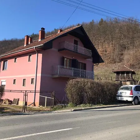 Lul Brus Apartment